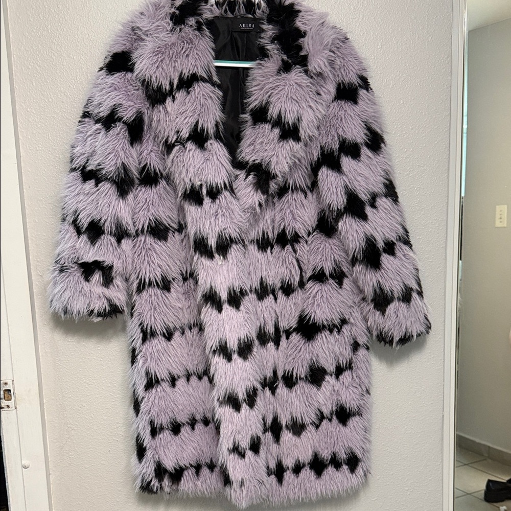 AKIRA Women's Lavender and Black Teddy Jacket